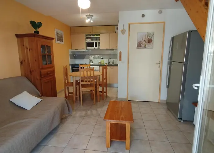 Spot Evasion بيت للعطل كالفيسون